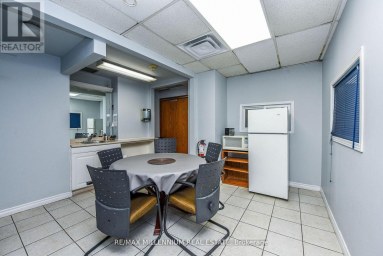 202 - 1300 STEELES AVENUE Brampton (Bramalea West Industrial) Ontario photo 8