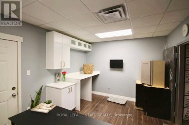12 UPPER - 442 MILLEN ROAD Hamilton (Stoney Creek Industrial) Ontario photo 3