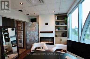 12 UPPER - 442 MILLEN ROAD Hamilton (Stoney Creek Industrial) Ontario photo 8