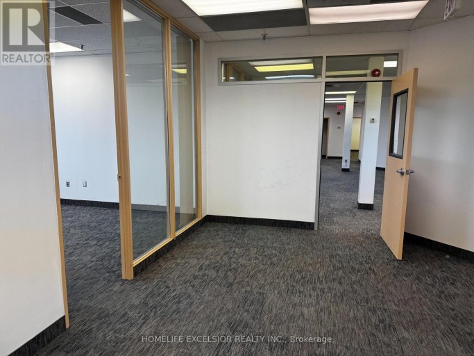 202 - 716 GORDON BAKER ROAD, Toronto (Hillcrest Village), Ontario, M2H3B4