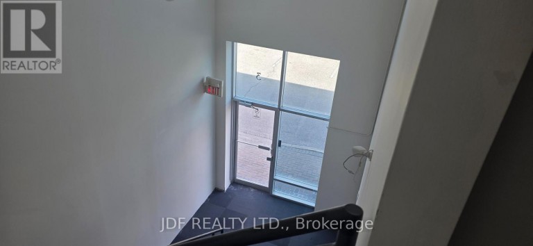 3 - 676 WESTBURNE DRIVE, Vaughan (Concord), Ontario, L4K4V5