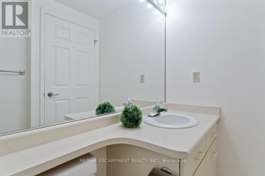 410 - 430 PEARL STREET Burlington (Brant) Ontario photo 17