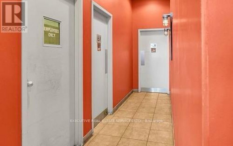 141B - 30 FAMOUS AVENUE, Vaughan (Pine Valley Business Park), Ontario, L4L9M3