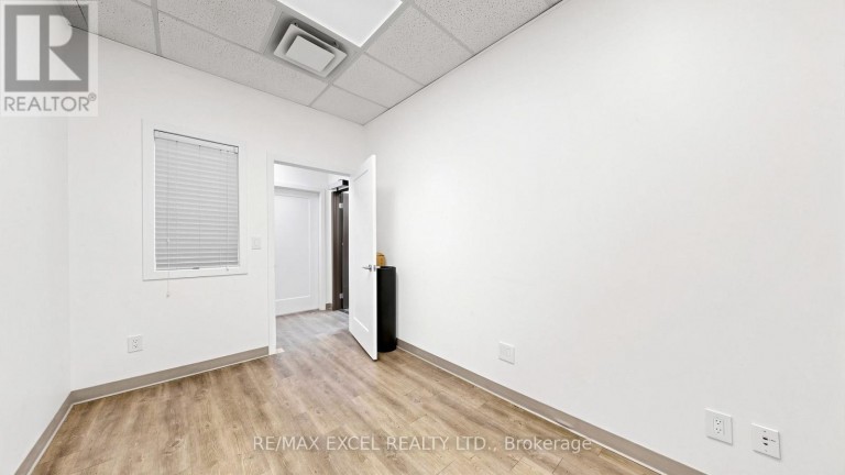 4 - 2050 STEELES AVENUE W, Vaughan (Concord), Ontario, L4K2V1