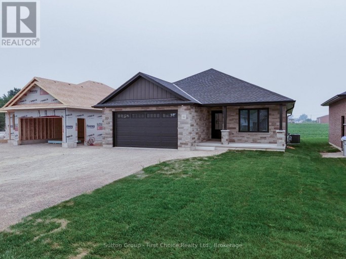 12 NELSON STREET, West Perth (Mitchell), Ontario, N0K1N0