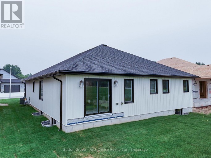 12 NELSON STREET, West Perth (Mitchell), Ontario, N0K1N0