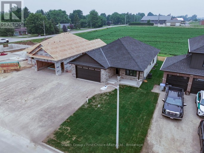 12 NELSON STREET, West Perth (Mitchell), Ontario, N0K1N0
