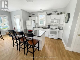 13 - 26 MEADOW VIEW LANE Prince Edward County (Athol Ward) Ontario photo 10