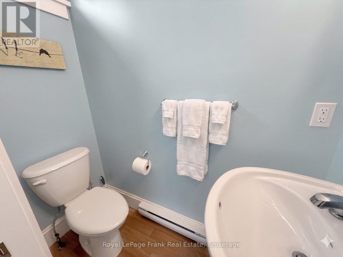 13 - 26 MEADOW VIEW LANE, Prince Edward County (Athol Ward), Ontario, K0K1P0