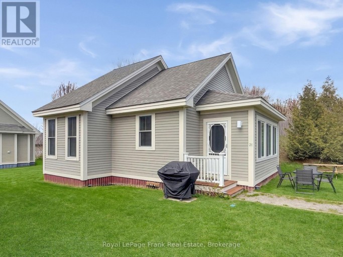 13 - 26 MEADOW VIEW LANE, Prince Edward County (Athol Ward), Ontario, K0K1P0