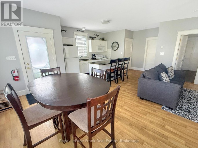 13 - 26 MEADOW VIEW LANE, Prince Edward County (Athol Ward), Ontario, K0K1P0