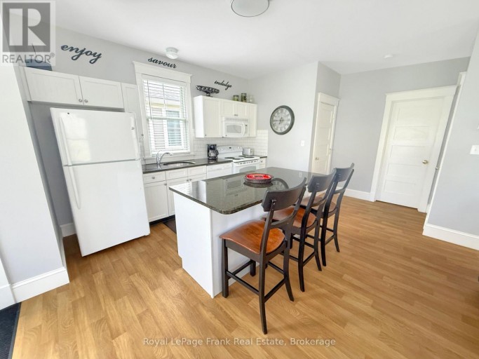 13 - 26 MEADOW VIEW LANE, Prince Edward County (Athol Ward), Ontario, K0K1P0