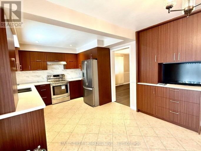 ROOM 2 - 4497 LONGMOOR ROAD, Mississauga (Central Erin Mills), Ontario, L5M4H6