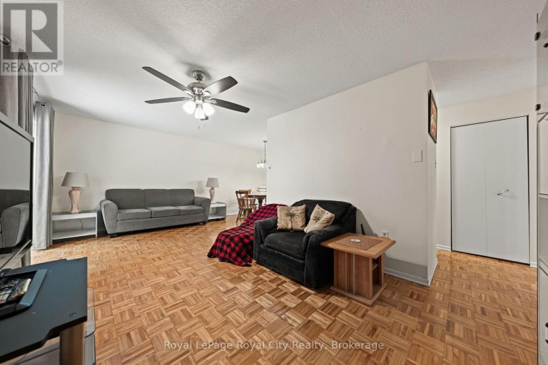 102 - 234 WILLOW ROAD, Guelph (Junction/Onward Willow), Ontario, N1H7C6