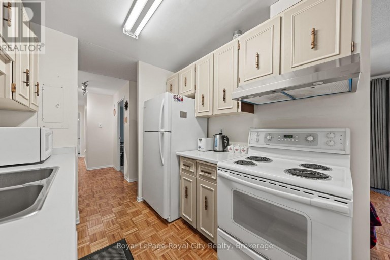 102 - 234 WILLOW ROAD, Guelph (Junction/Onward Willow), Ontario, N1H7C6