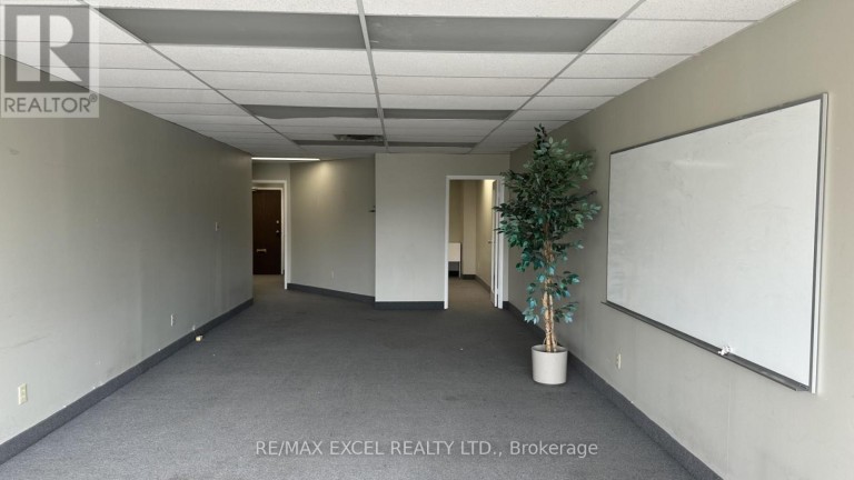 209 - 2425 EGLINTON AVENUE E, Toronto (Kennedy Park), Ontario, M1K5G8