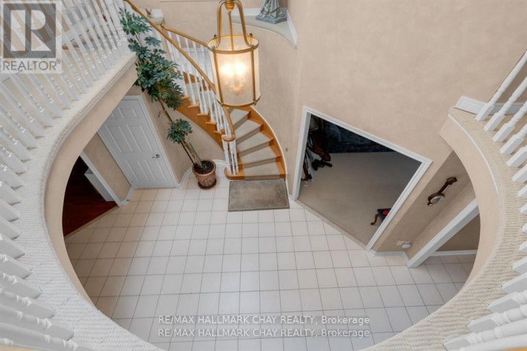82 BISHOP DRIVE, Barrie (Ardagh), Ontario, L4N7P4