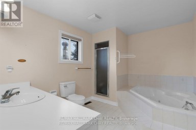82 BISHOP DRIVE Barrie (Ardagh) Ontario photo 22