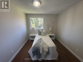 58 - 35 WATERMAN AVENUE London South (South R) Ontario photo 16