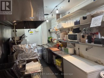 101 - 1992 YONGE STREET Toronto (Yonge-Eglinton) Ontario photo 7