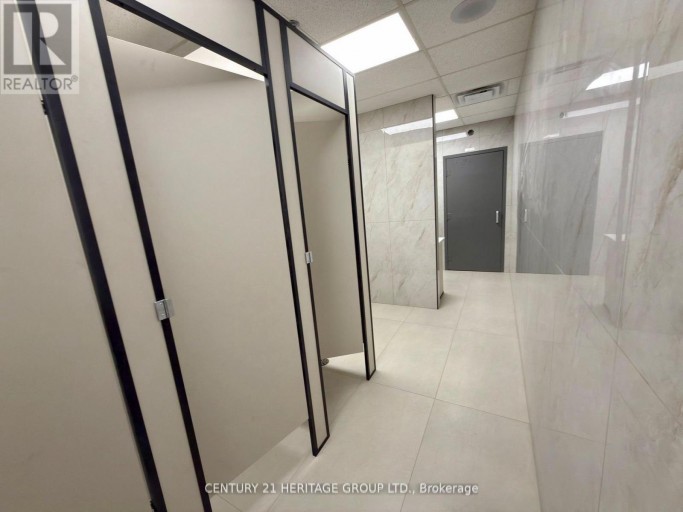 208 E - 4544 DUFFERIN STREET, Toronto (York University Heights), Ontario, M3H5X2