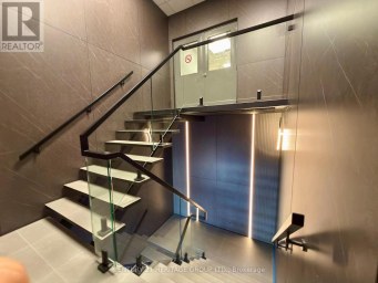 208 E - 4544 DUFFERIN STREET Toronto (York University Heights) Ontario photo 8