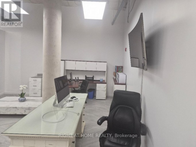 BSMT - 1912 AVENUE ROAD, Toronto (Bedford Park-Nortown), Ontario, M5M4A1