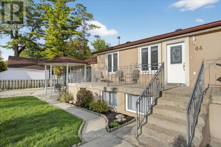 44 GLENWOOD DRIVE, Wasaga Beach, Ontario, L9Z2K5