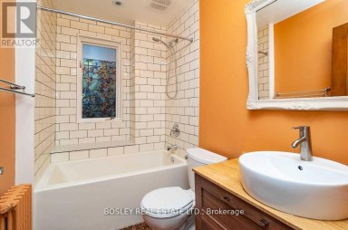 UPPER - 2994 DUNDAS STREET W Toronto (Junction Area) Ontario photo 17