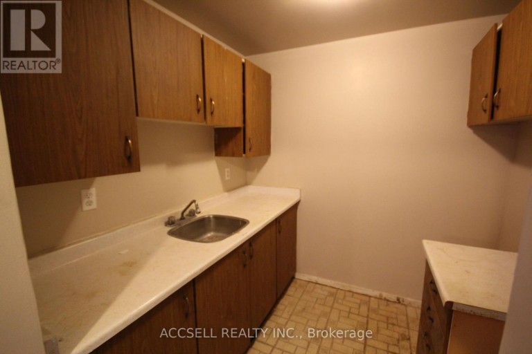 212 - 276 MERRITT AVENUE, Chatham-Kent (Chatham), Ontario, N7M3G1