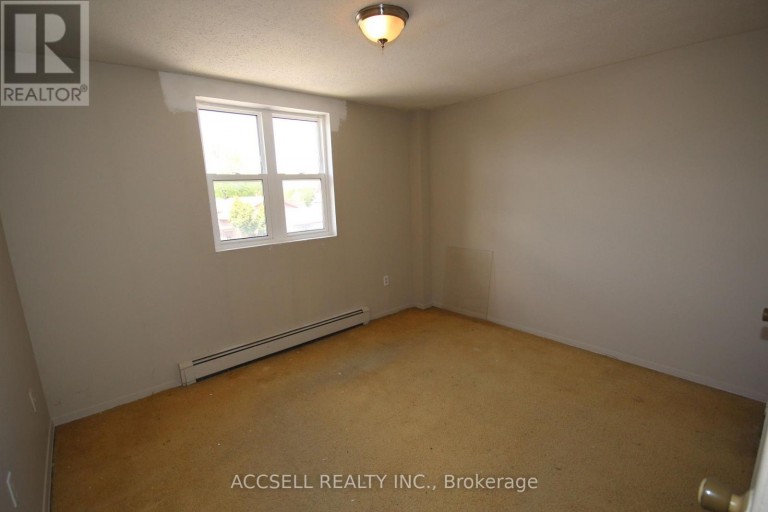 212 - 276 MERRITT AVENUE, Chatham-Kent (Chatham), Ontario, N7M3G1