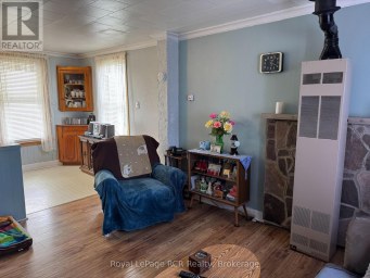 381 14TH STREET W Owen Sound Ontario photo 3