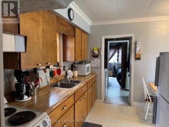 381 14TH STREET W Owen Sound Ontario photo 5