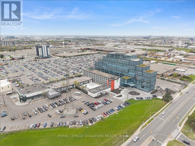 119 - 600 DIXON ROAD, Toronto (West Humber-Clairville), Ontario, M9W1J1