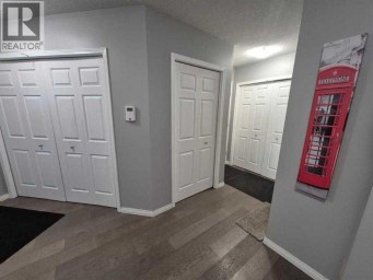 422 BridleCreek Green SW Calgary Alberta photo 2