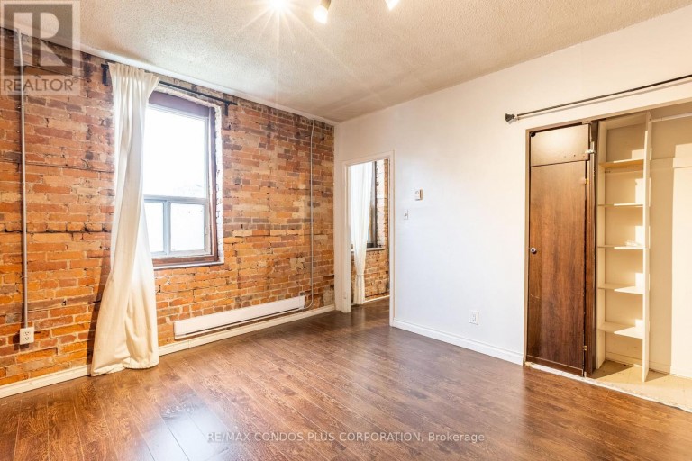 105 - 225 GLADSTONE AVENUE, Toronto (Little Portugal), Ontario, M6J3L5