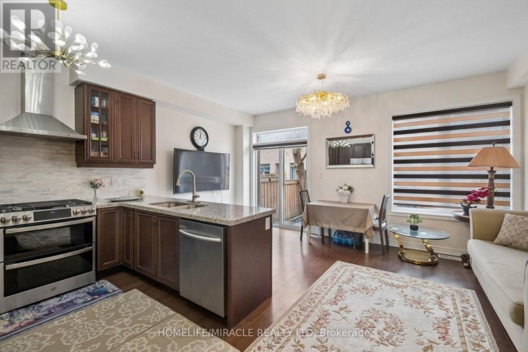 25 TRUE BLUE CRESCENT, Caledon (Bolton East), Ontario, L7E4K6