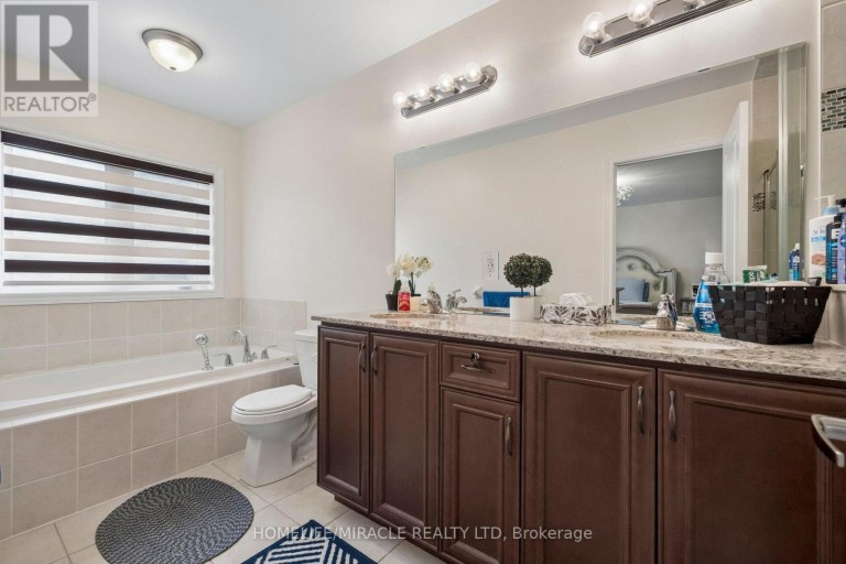 25 TRUE BLUE CRESCENT, Caledon (Bolton East), Ontario, L7E4K6