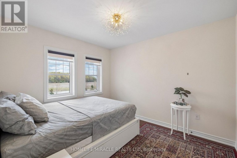 25 TRUE BLUE CRESCENT, Caledon (Bolton East), Ontario, L7E4K6