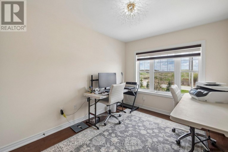 25 TRUE BLUE CRESCENT, Caledon (Bolton East), Ontario, L7E4K6