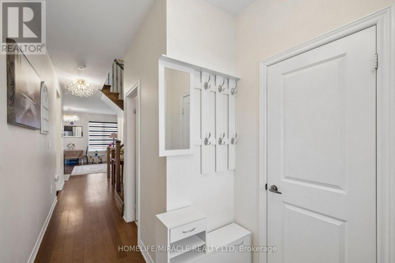 25 TRUE BLUE CRESCENT, Caledon (Bolton East), Ontario, L7E4K6
