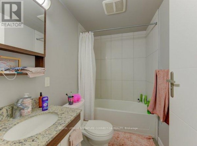 203 - 250 ALBERT STREET, Waterloo, Ontario, N2L0H5