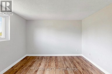 32 - 1055 CENTRAL PK BOULEVARD N Oshawa (Centennial) Ontario photo 26