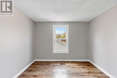 32 - 1055 CENTRAL PK BOULEVARD N Oshawa (Centennial) Ontario photo 33