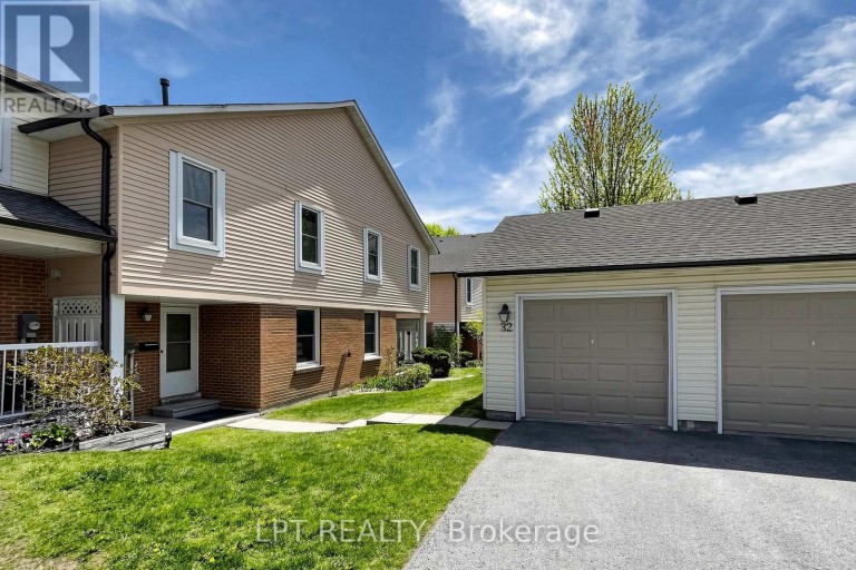 32 - 1055 CENTRAL PK BOULEVARD N, Oshawa (Centennial), Ontario, L1G7M4
