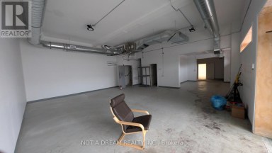 64 FRONT STREET N Orillia Ontario photo 11
