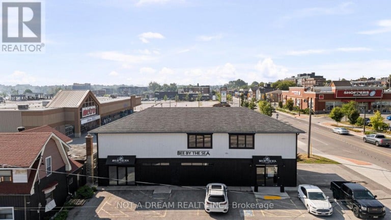 64 FRONT STREET N, Orillia, Ontario, L3V4R8