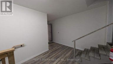 64 FRONT STREET N Orillia Ontario photo 29