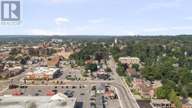 64 FRONT STREET N Orillia Ontario photo 9