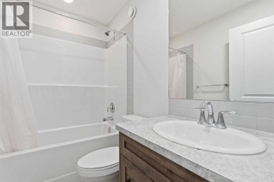 1612 Rangeview Drive SE Calgary Alberta photo 14